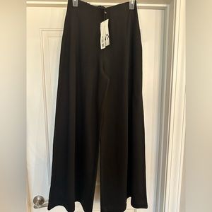 Zara  black wide leg pants sz small